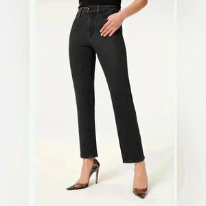 Good American “good legs straight” stretch casual 5 pocket black denim jean 2